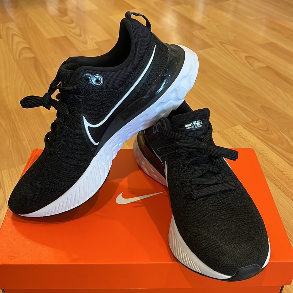 Nike Men's React Infinity Run Flyknit 2 Running Shoes Black - Picture 2 of 12